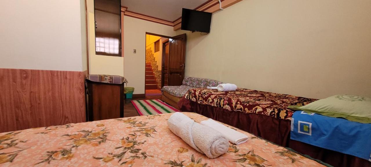 코파카바나 Hostal Sol Y Luna B&B 외부 사진