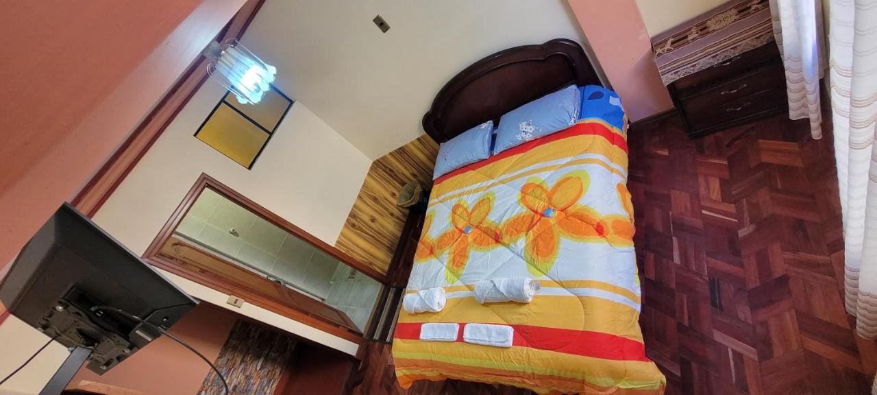 코파카바나 Hostal Sol Y Luna B&B 외부 사진
