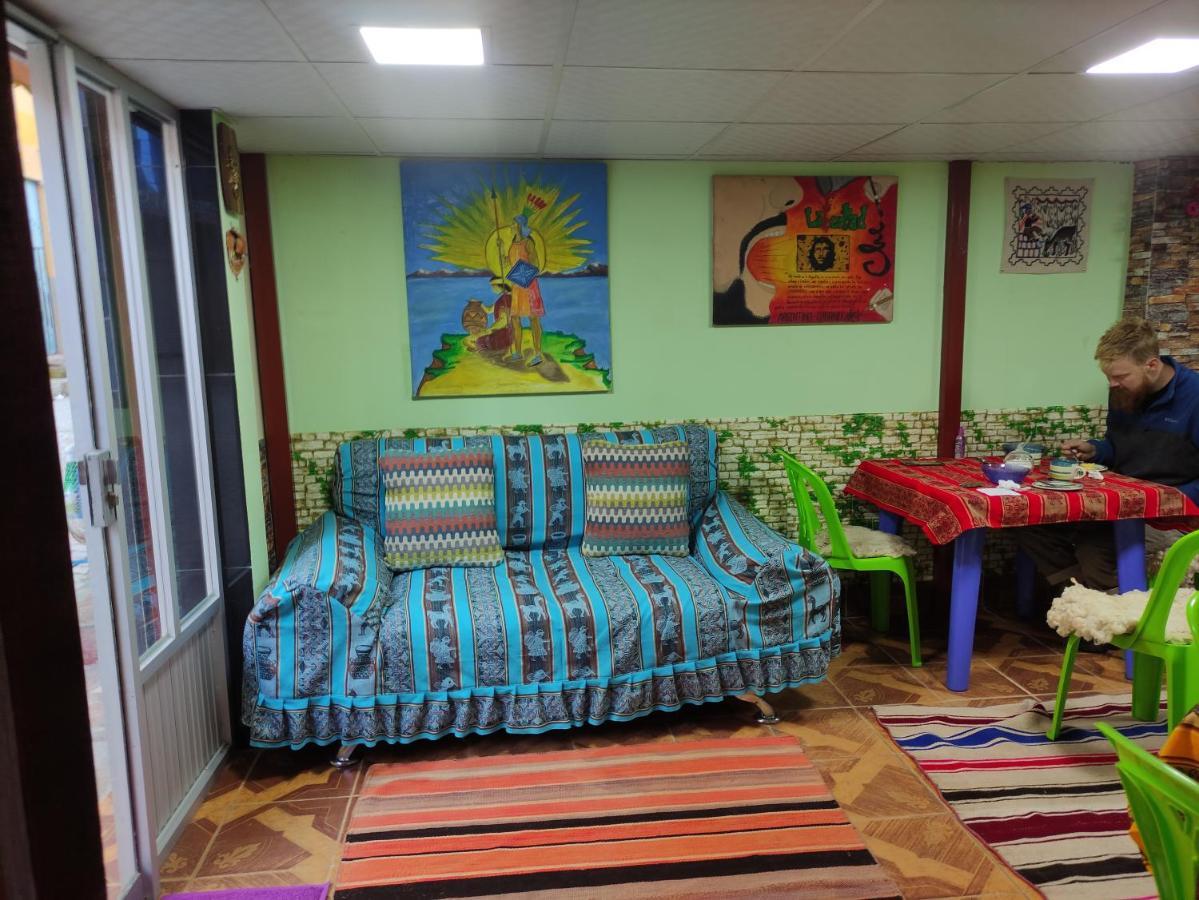 코파카바나 Hostal Sol Y Luna B&B 외부 사진