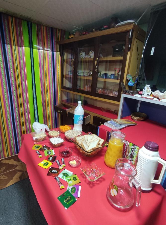 코파카바나 Hostal Sol Y Luna B&B 외부 사진